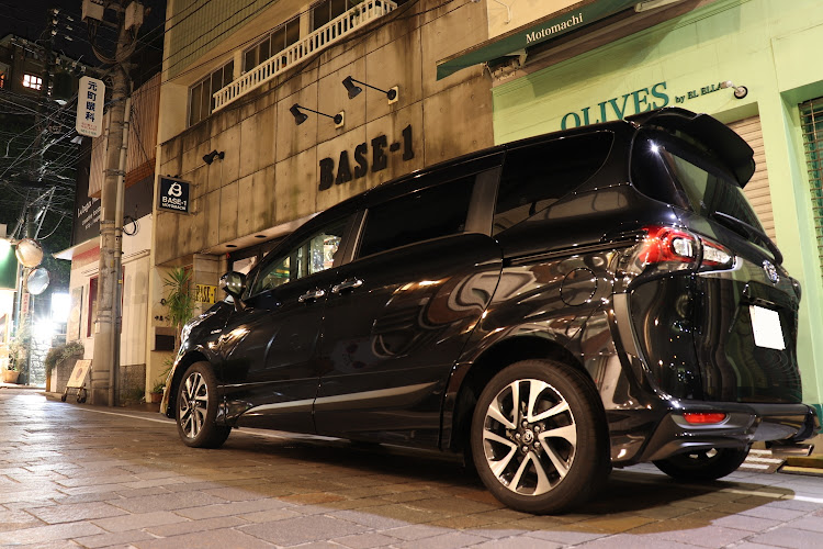 シエンタのシエンタ・プリウス・元町・中華街・愛車撮影に関するカスタム事例の投稿画像2枚目