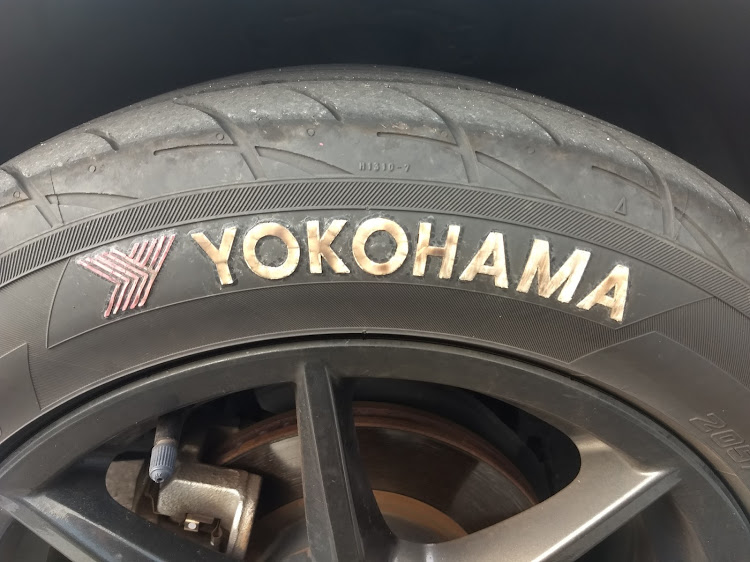 デミオのDIY・ホワイトレター・タイヤレター・タイヤレタリングに関するカスタム事例の投稿画像3枚目