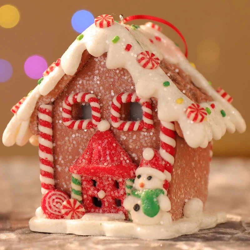 Kerstmis kleine hanger van polymeerklei, gloeiend huis om op te hangen, perfect voor een sfeervolle kerstversiering.