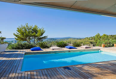 Villa avec piscine en bord de mer 7