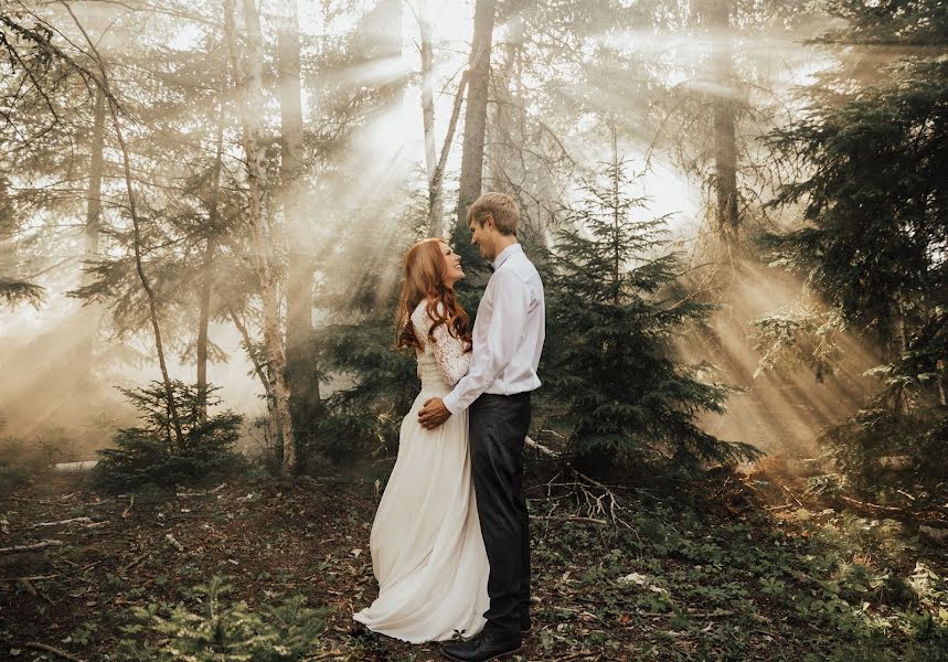 Wedding photographer Julie Isaac (julieisaac). Photo of 9 May 2019