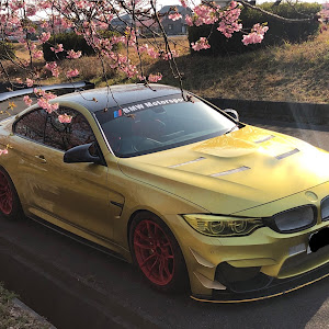 M4 クーペ