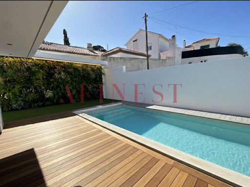 Maison avec piscine 2