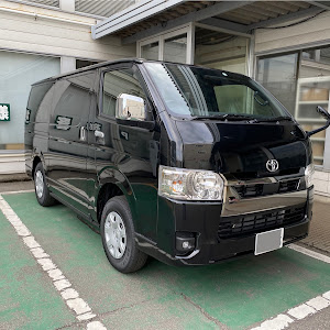 ハイエースバン GDH206V