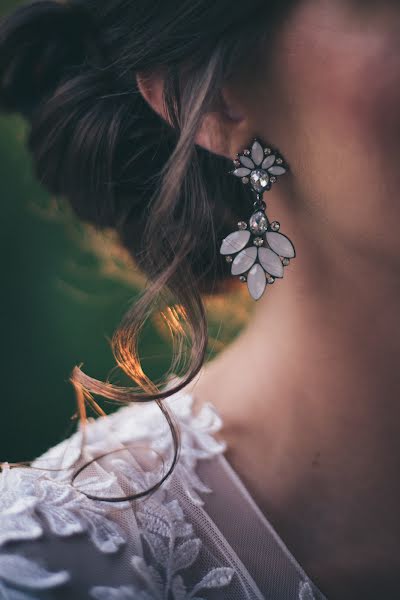 Fotografo di matrimoni Berta Zoltán (bertazoltan). Foto del 7 ottobre 2019