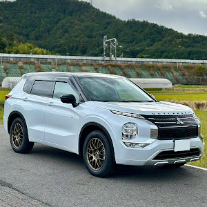 アウトランダーPHEV GN0W