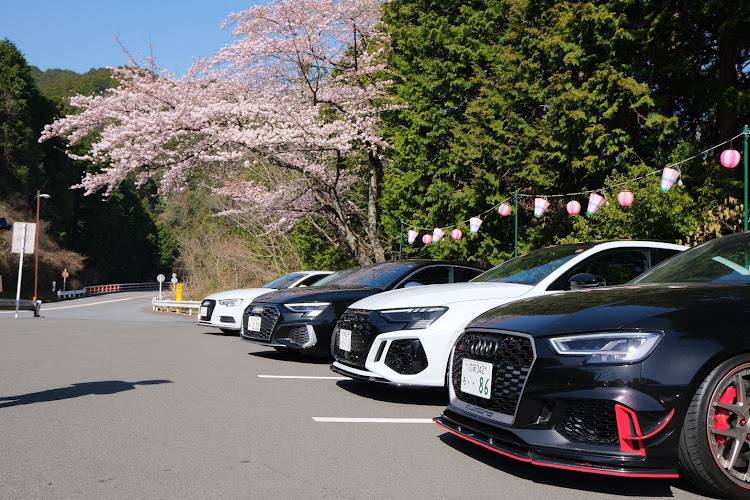 A3 セダンのいつもイイネ&コメントありがとうございます🙇‍♂️・今年1年ありがとうございました・年末・来年もよろしくお願いします・仕事納めに関するカスタム事例の投稿画像7枚目