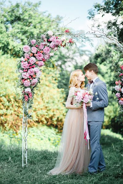 Photographe de mariage Aleksandra Veselova (veslove). Photo du 23 août 2017