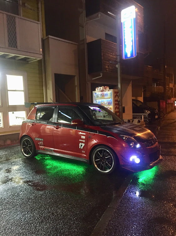 スイフトスポーツのS.H.I.L.I.S.・T.S FACTORY・ニードフォースピード・スポコンに関するカスタム事例の投稿画像1枚目