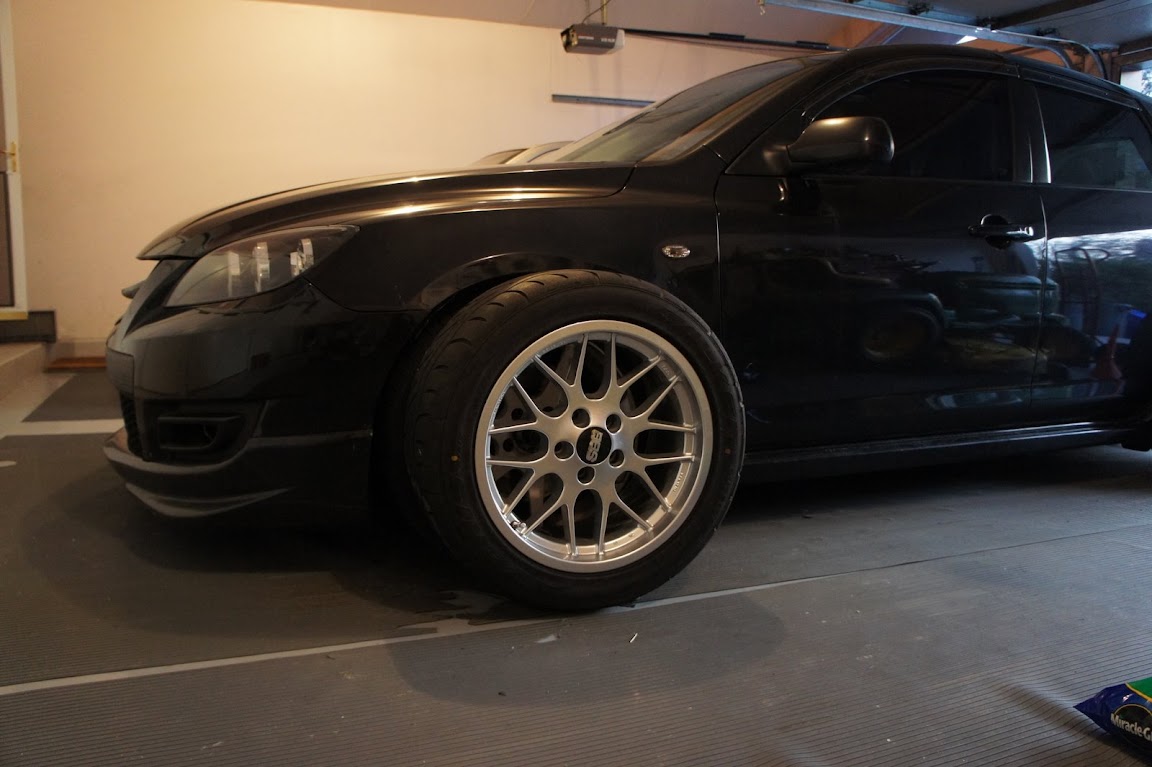 5 BBS RX's 17x9 +28 5x114.3 with Falken RT615 275/40 DSC00853