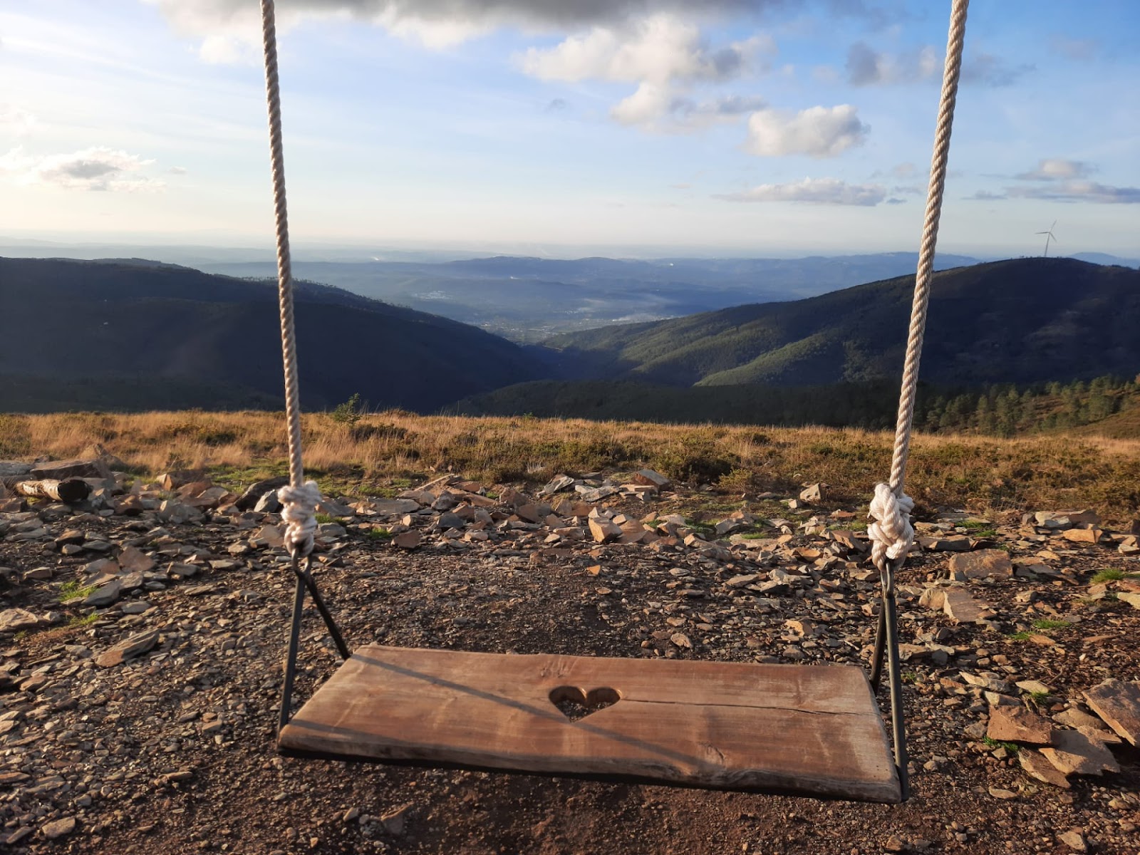 vista da natureza na serra da lousã no baloiço da Lousã - bvml