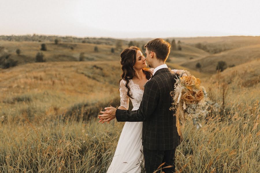 Photographe de mariage Dmitriy Kapitonenko (kapitonenko). Photo du 6 décembre 2020