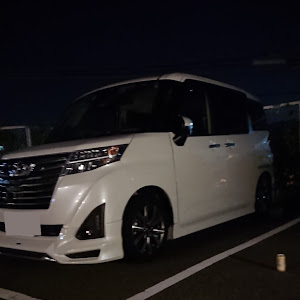 ルーミーカスタム
