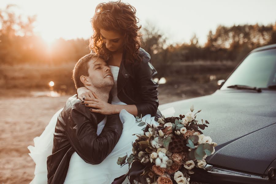 Fotografo di matrimoni Zhenya Elistratova (eelistratova). Foto del 11 marzo 2020