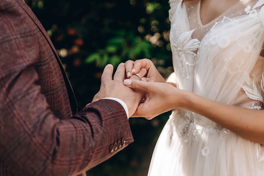 Wedding photographer Taras Abramenko (tarasabramenko). Photo of 13 December 2020