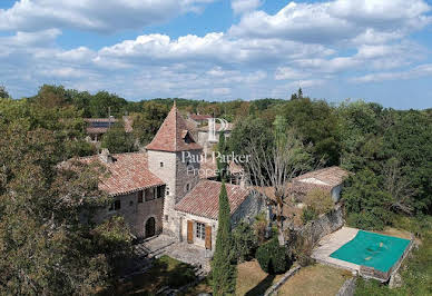 Maison avec piscine 3