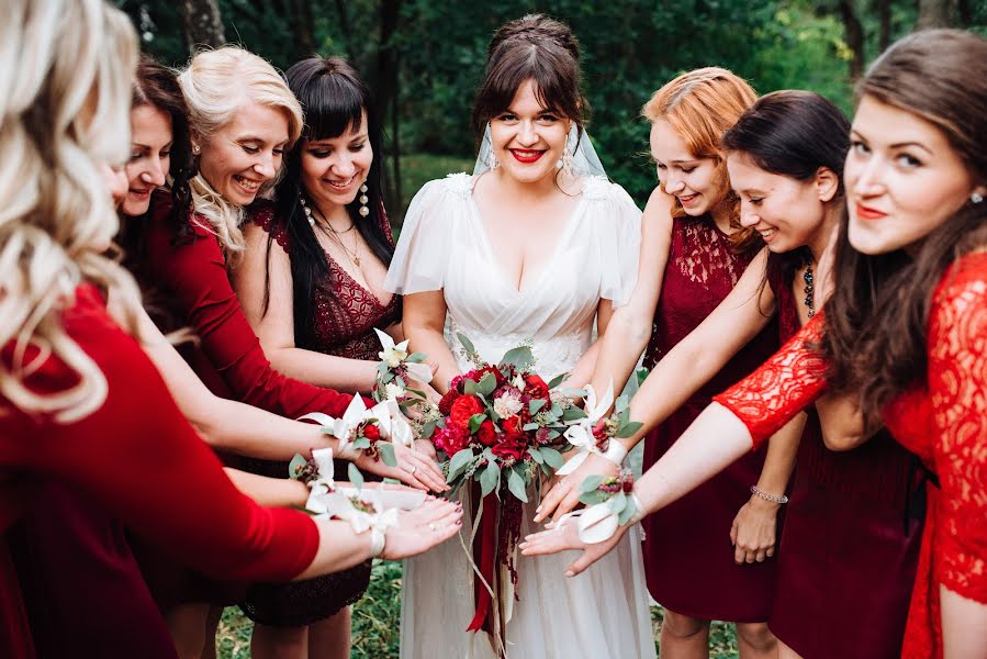 Fotógrafo de bodas Maksim Sivkov (maximsivkov). Foto del 28 de diciembre 2015