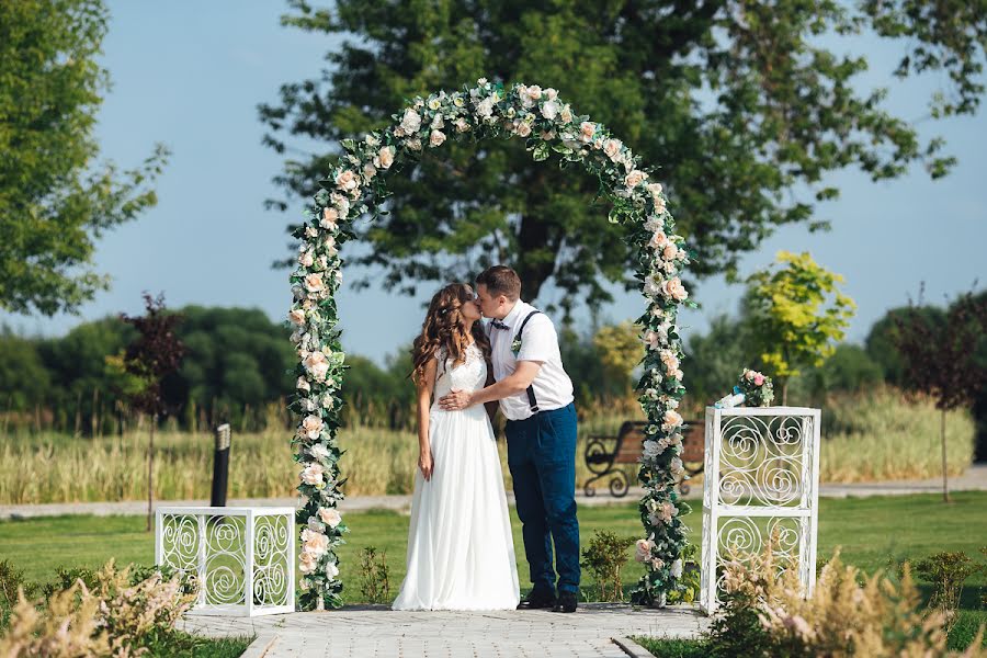 Fotógrafo de bodas Alena Shpinatova (lenchik242). Foto del 25 de abril 2018