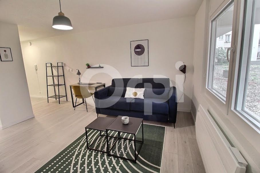 Location meublée appartement 1 pièce 30 m² à Strasbourg (67000), 700 €