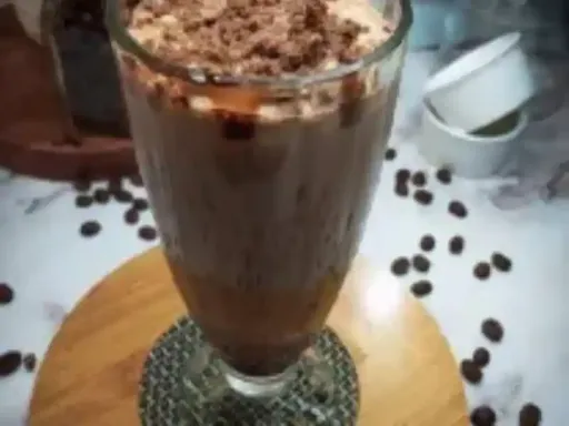 Cold Coffee Topped With Brownie & Vanilla Icecream