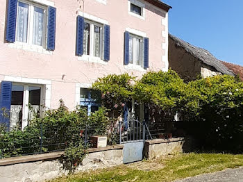 maison à Ebreuil (03)