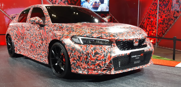 スカイラインの東京オートサロン2022・幕張メッセ・新型Ｚ日本仕様発表・シビックtypeR・トヨタGT3コンセプトに関するカスタム事例の投稿画像18枚目