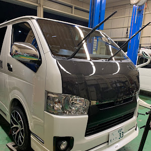 ハイエースバン TRH200V