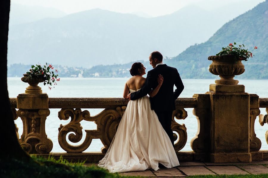 Fotografo di matrimoni Alessandro Avenali (avenali). Foto del 10 dicembre 2019