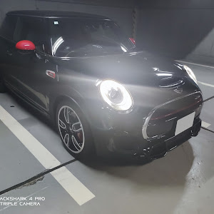 ミニ ハッチバック JCW