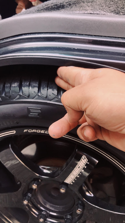 ハイエースバンの外径でローダウン・60から50へ・車高調整に関するカスタム事例の投稿画像7枚目