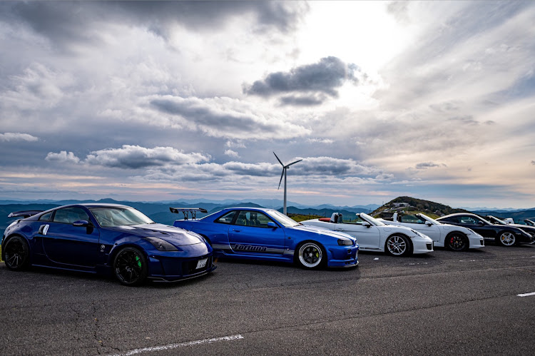 スカイラインの小さい秋見つけた・ドライブ・高知・四国カルストツーリング・ワイスピ感に関するカスタム事例の投稿画像2枚目