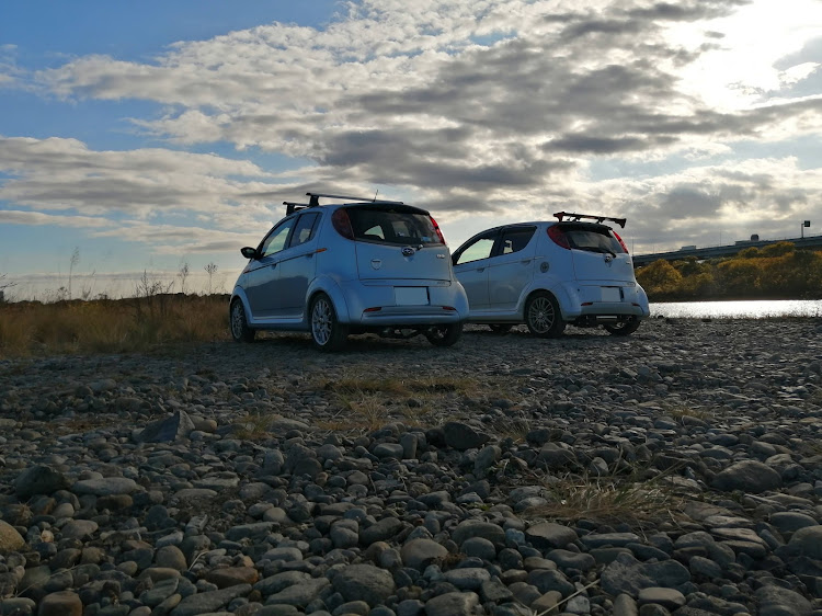 R2の愛車のお尻はこんな感じ・駐車場シリーズ・河原に関するカスタム事例の投稿画像2枚目
