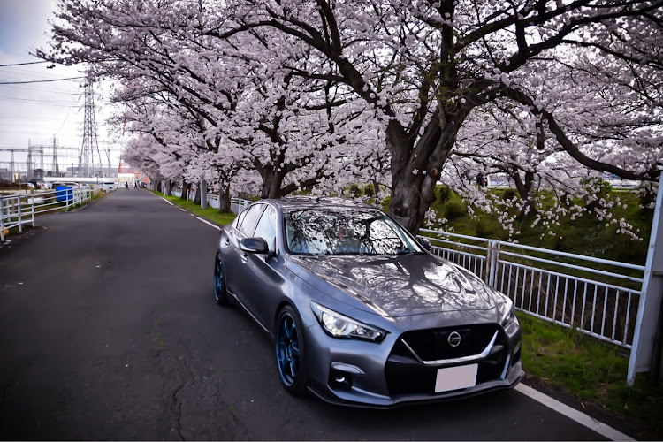スカイラインのRV37・RV37スカイライン・V37後期・TE37ULTRA・桜とコラボ🌸に関するカスタム事例の投稿画像1枚目