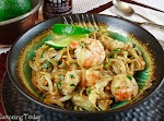 Pad Thai with Shrimp ~ Quick & Easy Weeknight Recipes was pinched from <a href="http://savoringtoday.com/2013/03/14/easy-pad-thai-shrimp-recipe/" target="_blank">savoringtoday.com.</a>
