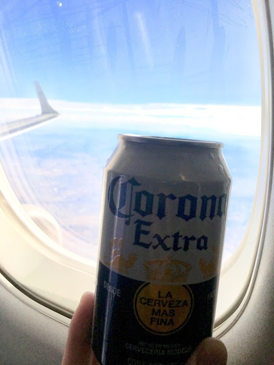 スカイラインのMexico・メキシコ・コロナ・Corona・成田空港に関するカスタム事例の投稿画像10枚目