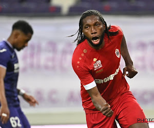 Mbokani a attendu une réponse de l'Antwerp: "Un manque de respect..."