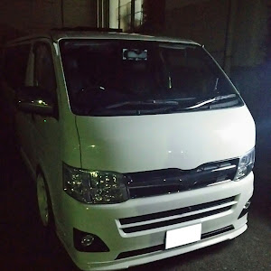 ハイエースバン TRH200V