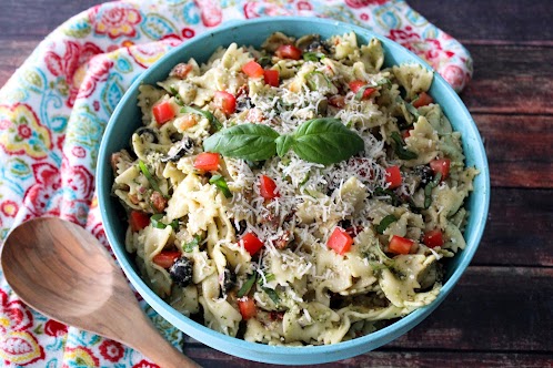 Susan's Tomato Basil Chicken Pasta Salad