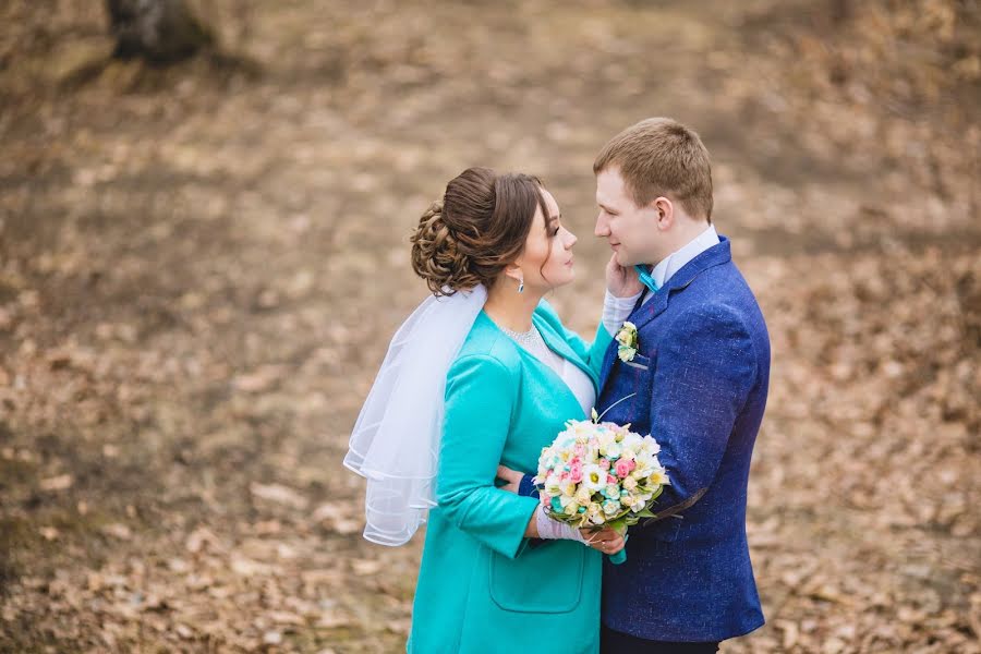 Photographe de mariage Oksana Ladygina (oxanaladygina). Photo du 23 avril 2015