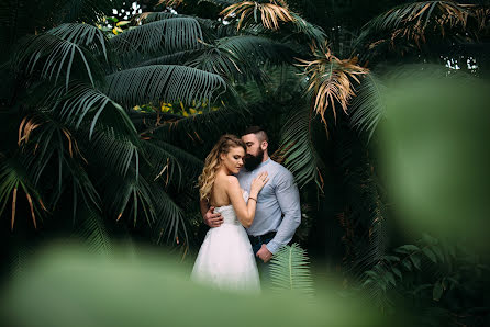 Wedding photographer Dmitriy Berdnik (brdnk). Photo of 26 December 2016