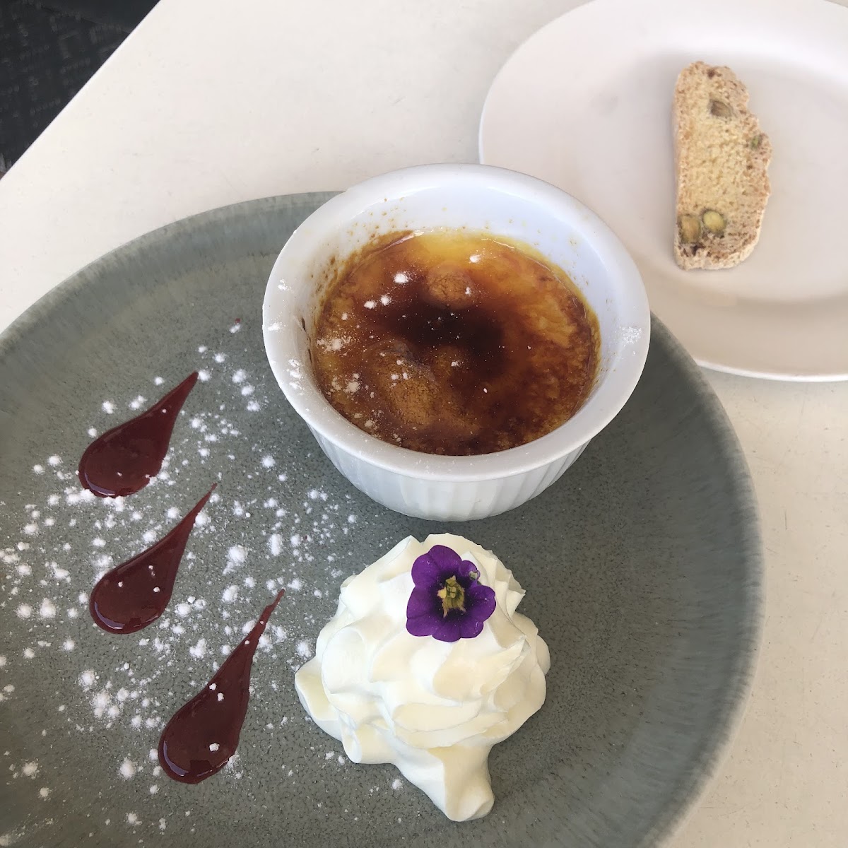 Bailey's Crème Brûlée (No GF option for the biscotti, so i asked for it on the side to give to my friend)