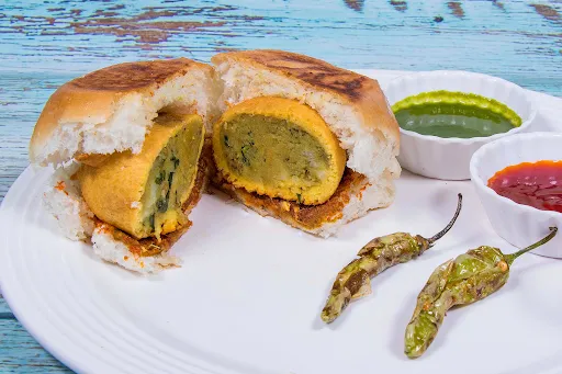 Makhan Vada Pav