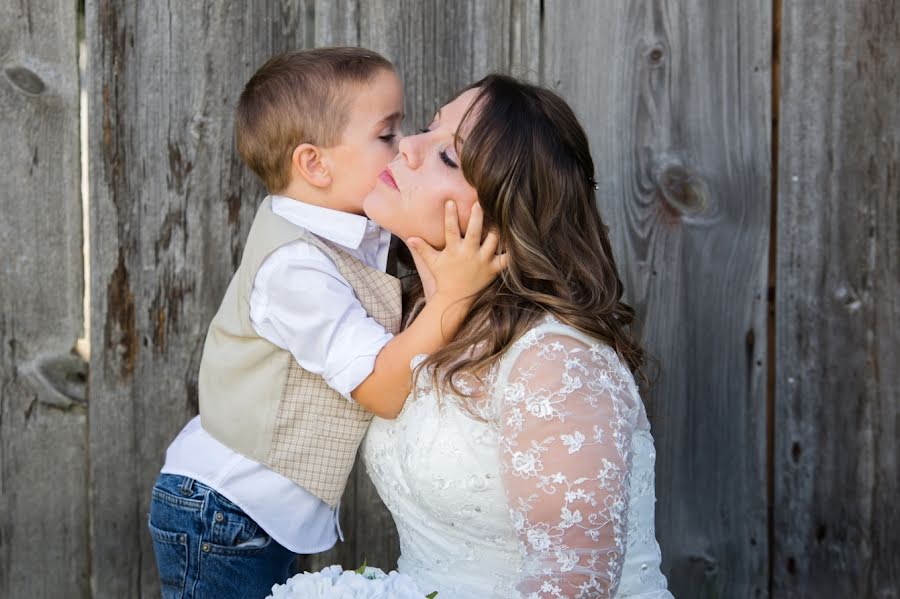 Fotógrafo de bodas Annie Wagar (anniebiglittle). Foto del 30 de diciembre 2019