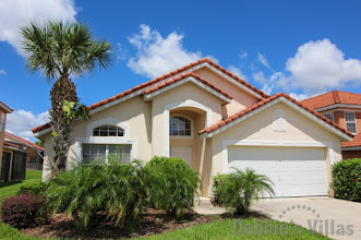 Orlando rental villa, near Disney theme parks, gated community, west-facing pool and spa, games room