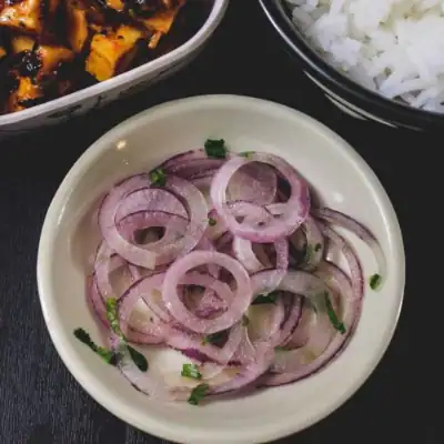 Onion Salad,Green Chilly,Lemon