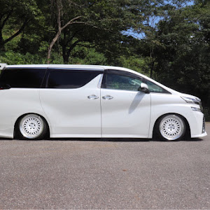 ヴェルファイア AGH30W