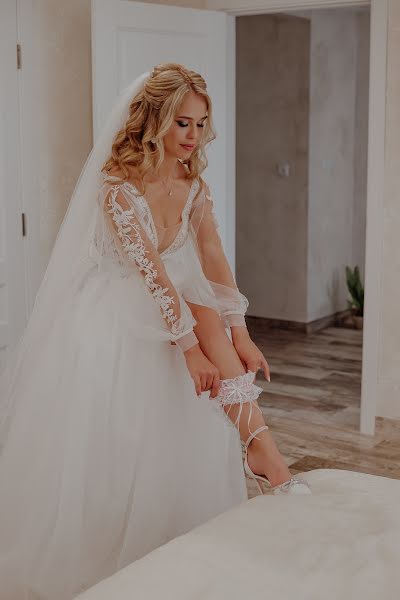 Wedding photographer Alisa Vorobeva (vorobiova-lis). Photo of 19 December 2023