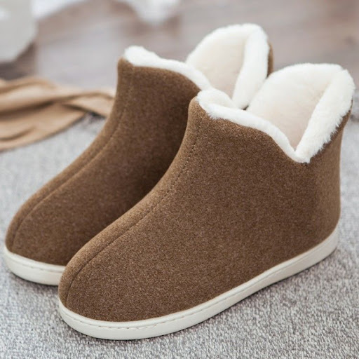 Title 4, High-heel cotton slippers for women, offering c...