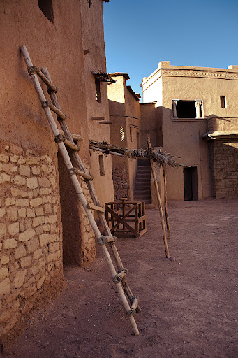 Марокканция. На краю пустыни.