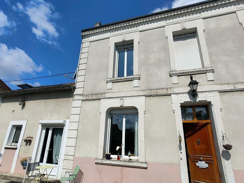 Vente maison 5 pièces 127 m² à Saint-Yrieix-sur-Charente (16710), 212 000 €